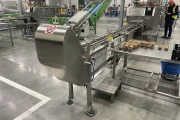 Mondini E350 tray top seal packaging machine with denester