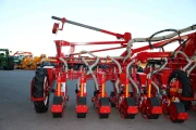 Gaspardo Orietta seeding machine for onions 18 rows