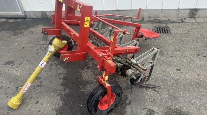 Gercon Hoeing machine 4 rows with mechanical steering