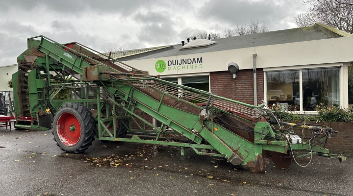 Basrijs BRP/GL135HXL harvester for plants, such as strawberries and asparagus