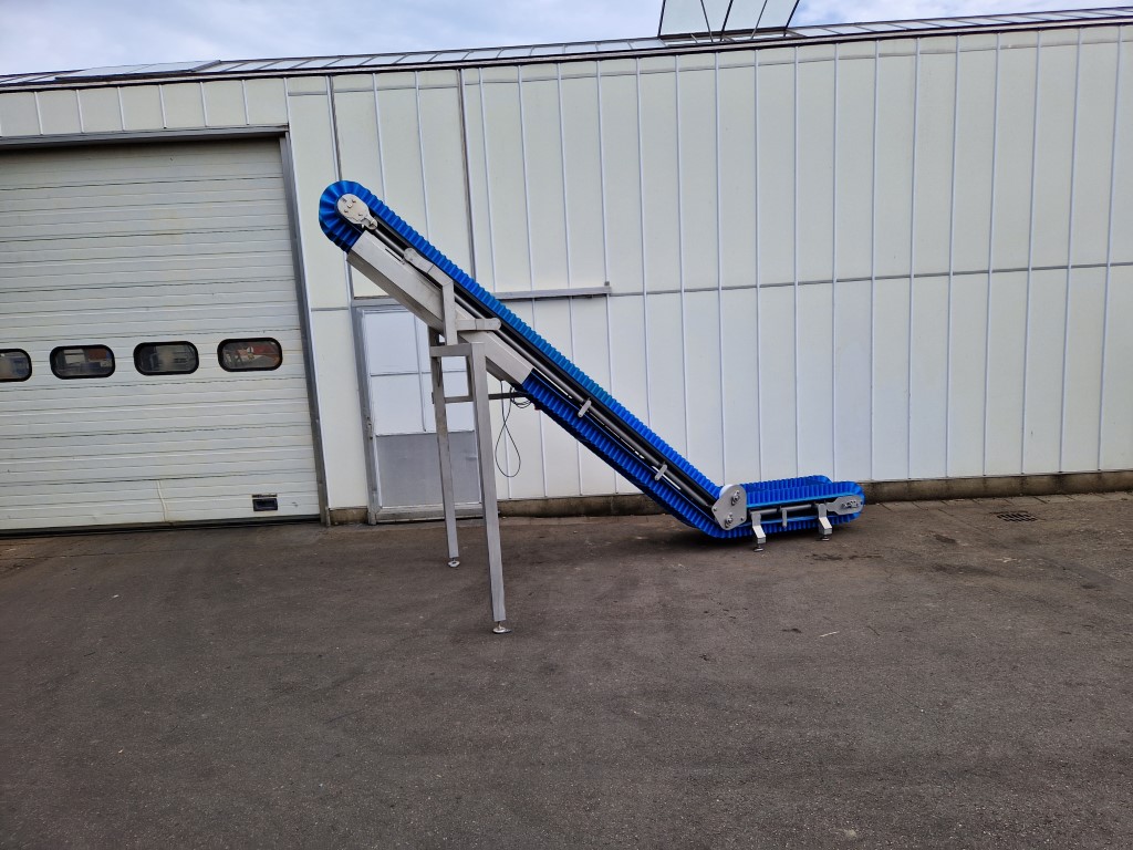 Лифт из нержавеющей стали GP Sustainable Group с одинарной щелью 515 x 60 см