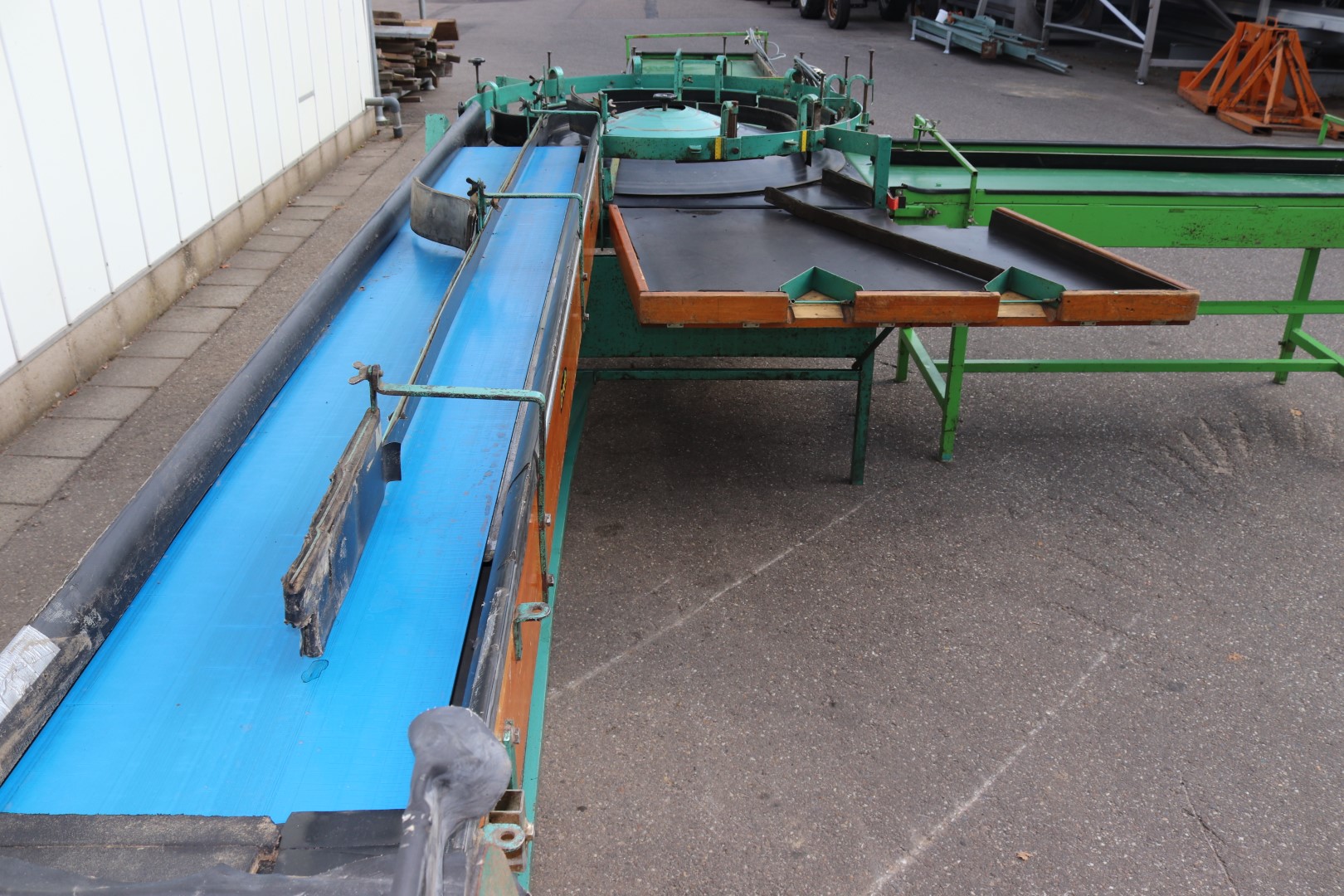 Greefa A4 apple grader with 2 packing conveyors