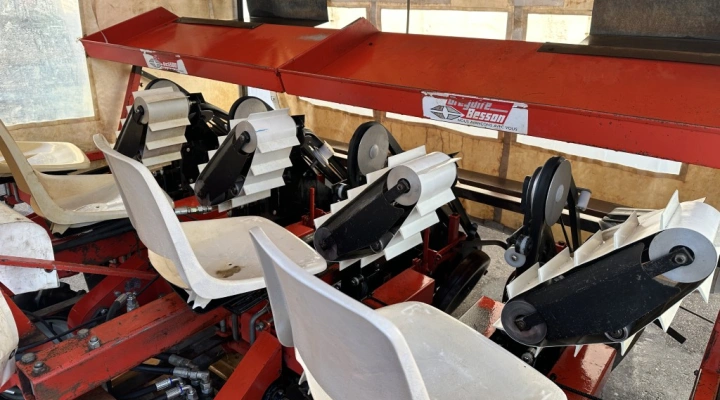 Gregoire Besson Cemag 934 for leek 4 rows