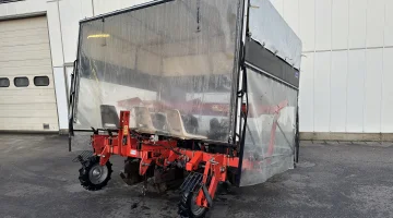 Gregoire Besson CEMAG leek planting machine 3 rows