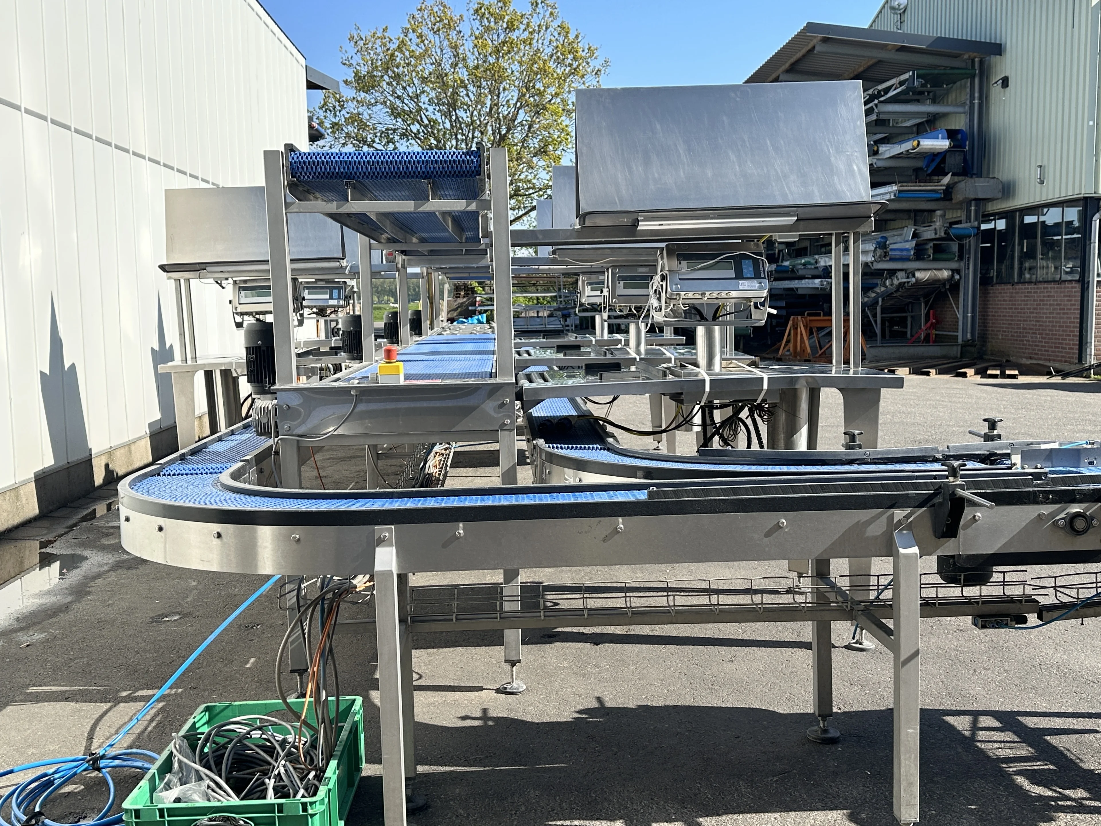 Greymans Paktech production and packaging line with weighers • Duijndam ...