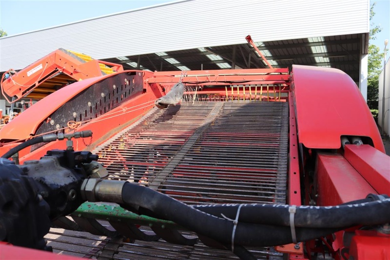 Grimme GZ1700 DL 1 trailed potato harvester • Duijndam Machines