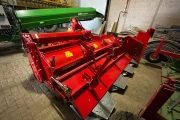 Grimme GF400 hill former