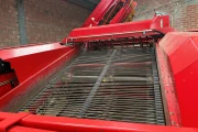 Grimme GT 170 MS harvesting machine for potatoes and onions