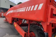 Grimme onion loader