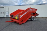 Grimme RH-2445 receiving hopper with rollercleaner and 2 conveyors