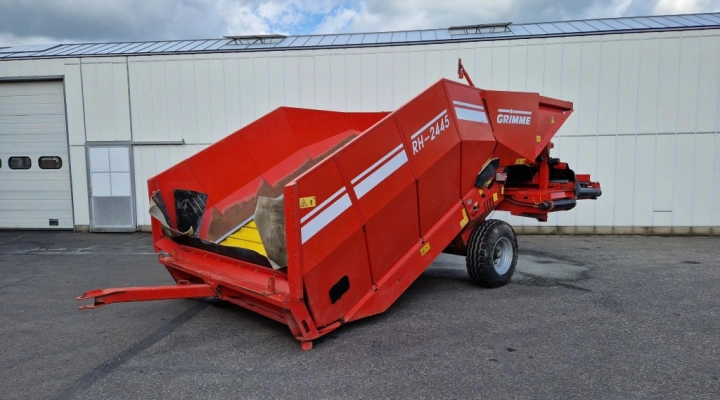 Grimme RH-2445 receiving hopper with rollercleaner and 2 conveyors