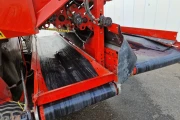 Grimme RH-2445 receiving hopper with rollercleaner and 2 conveyors