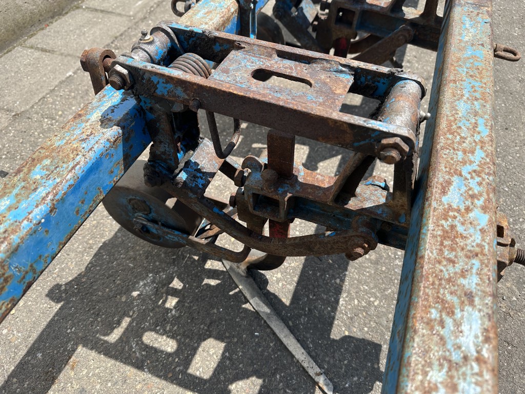 ������ ��� ����� Hak
