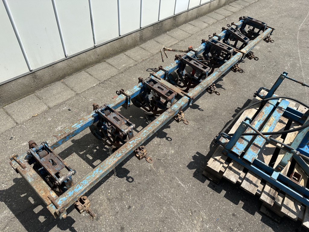 ������ ��� ����� Hak
