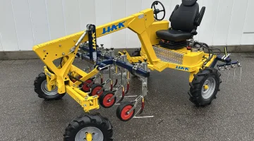 Hak LTC1 azada autopropulsada