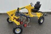 Hak LTC1 selfdriven hoeing machine