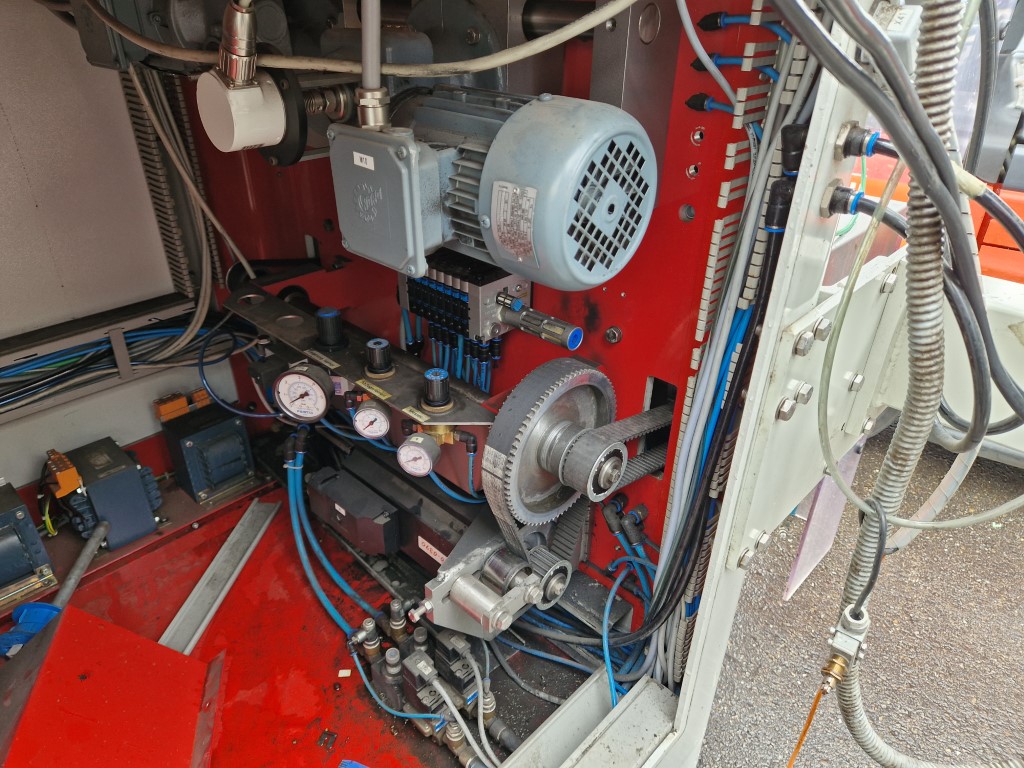 Hastamat Multihead ������� ������� � ������������ ����������� ������� Flowpack � �����������