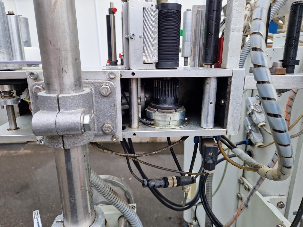 Hastamat Multihead ������� ������� � ������������ ����������� ������� Flowpack � �����������