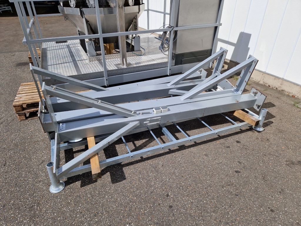 Hastamat Multihead ������� ������� � ������������ ����������� ������� Flowpack � �����������