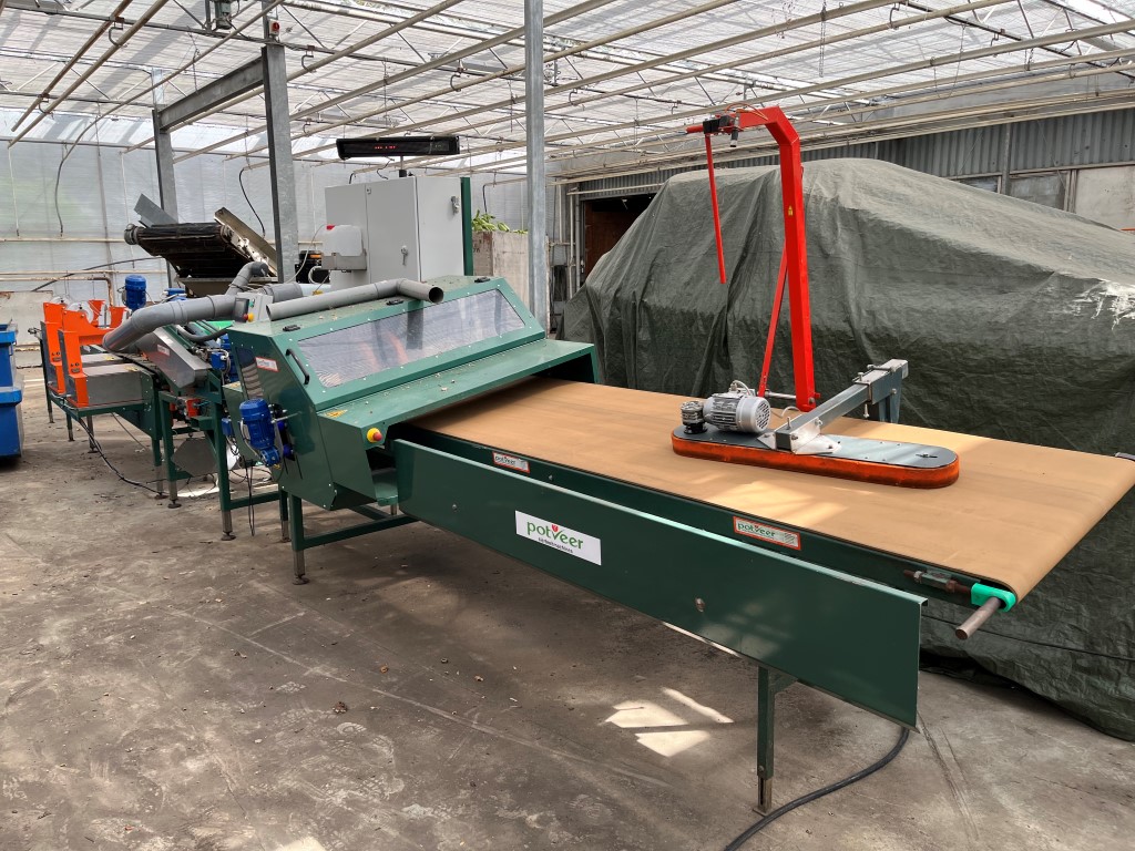 �������������� ������ Potveer/Havatec Quality Buncher