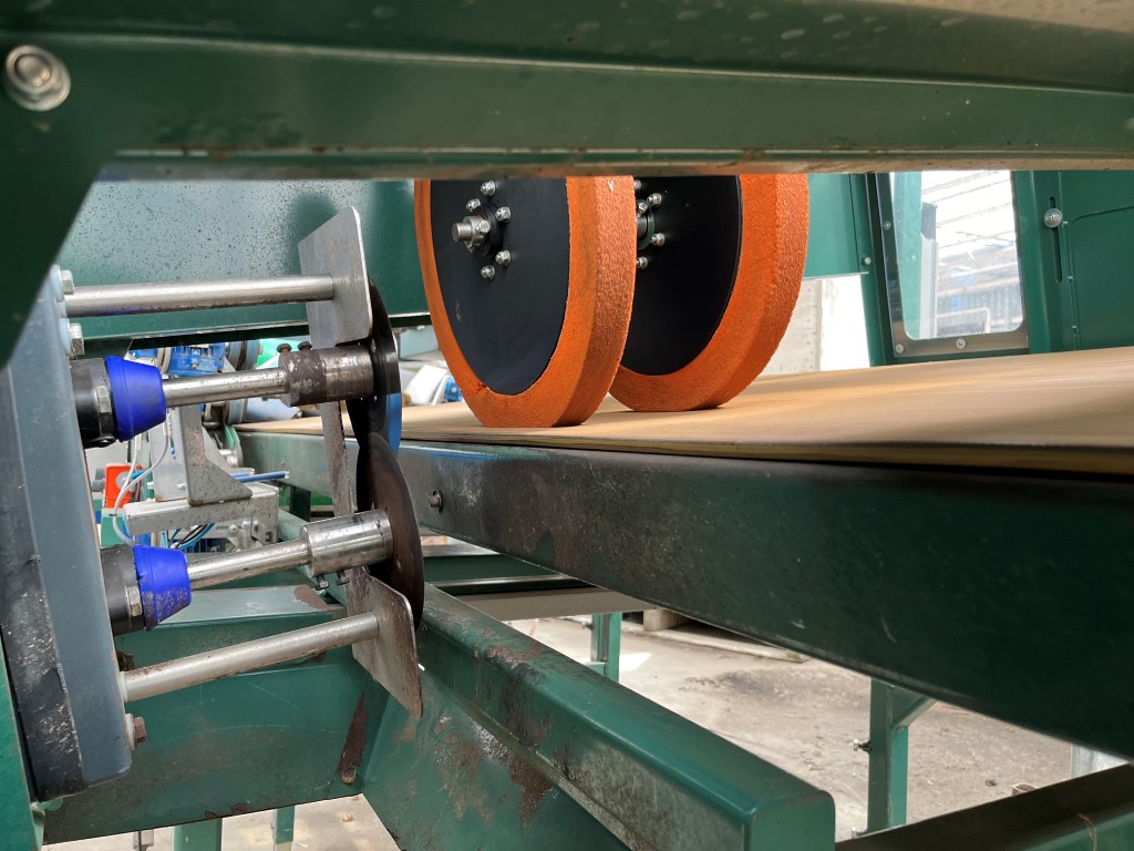 �������������� ������ Potveer/Havatec Quality Buncher