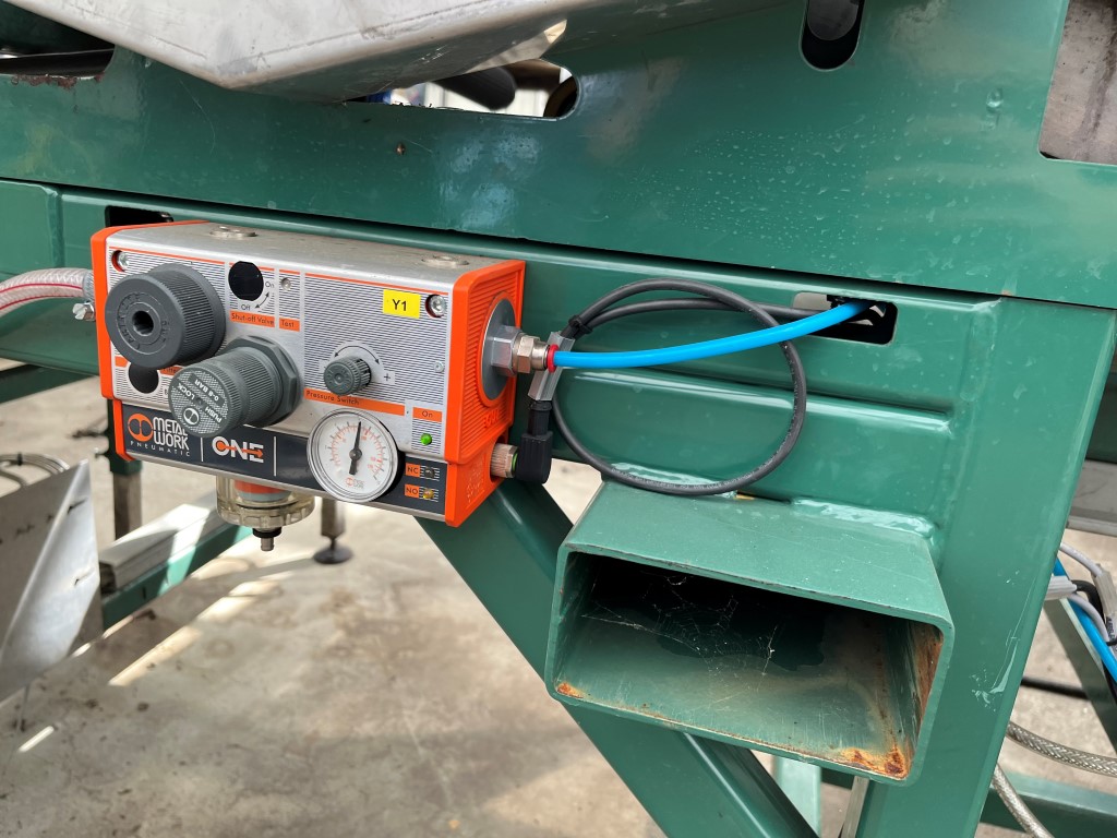 �������������� ������ Potveer/Havatec Quality Buncher