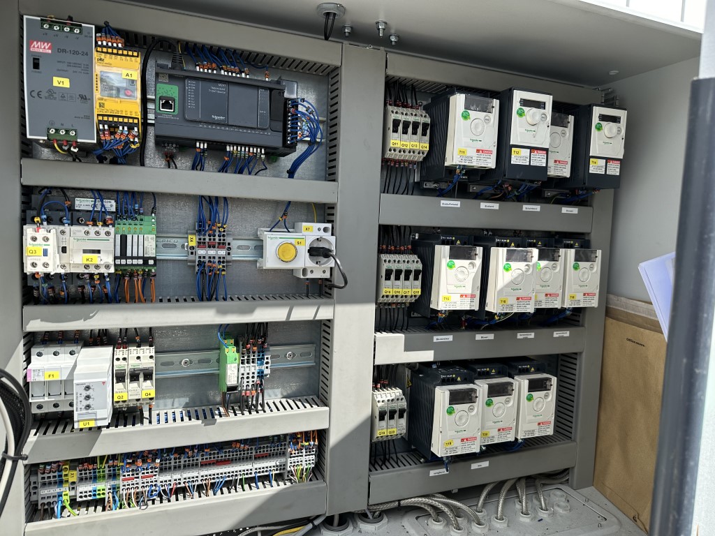 �������������� ������ Potveer/Havatec Quality Buncher