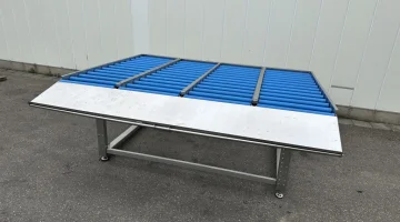 Het Packhuys ligne de production et d'emballage 4 convoyeurs à rouleaux de 200 cm x 62 cm + table de 40 cm