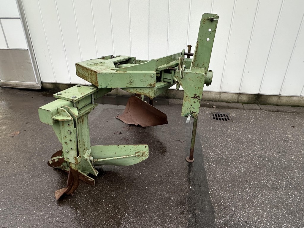 �����-/������������������ ��� ������