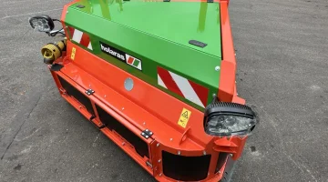 Holaras UM 150-F onion haulm topper