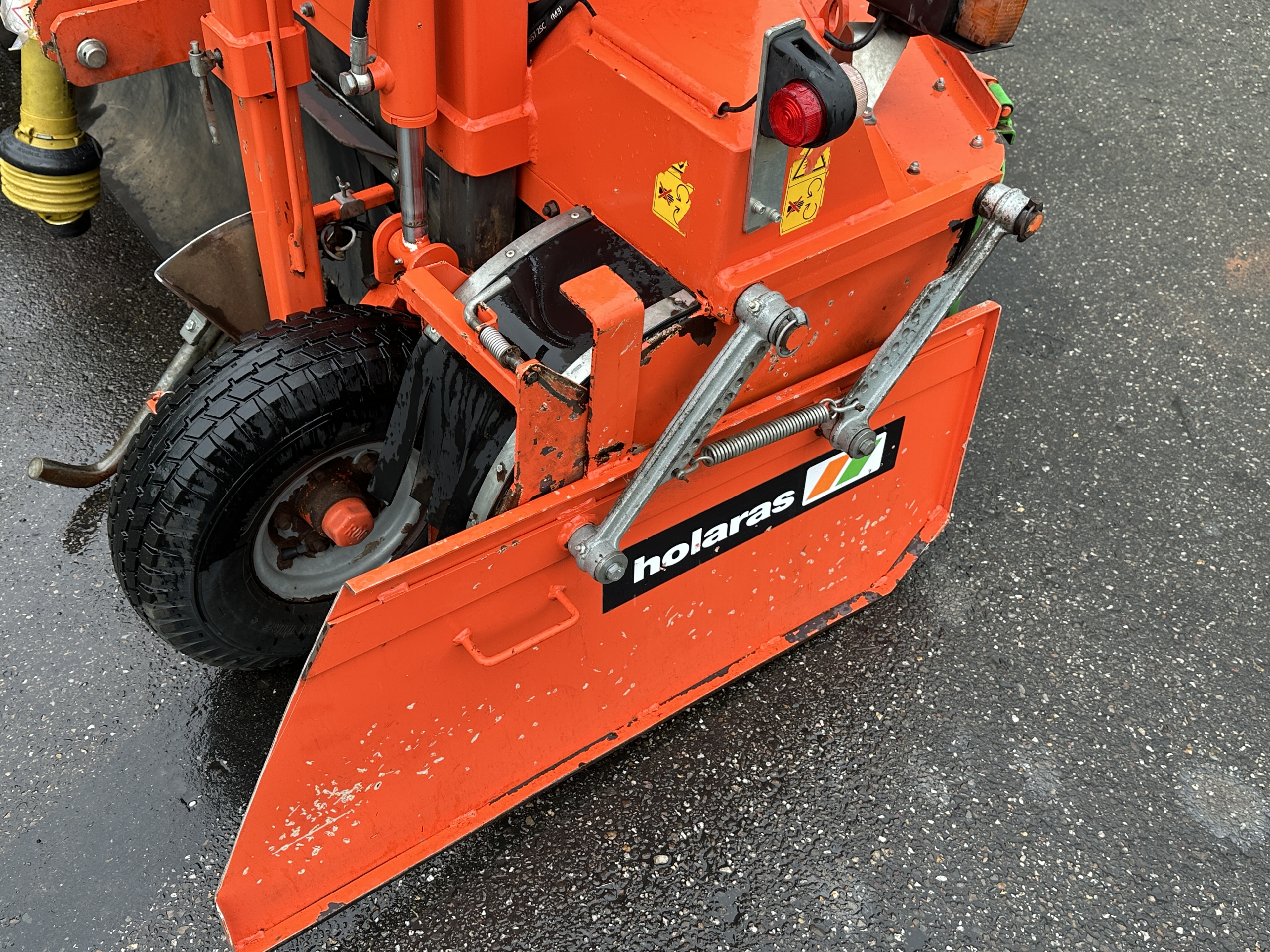 Holaras UM210-F �������������� ��� ����