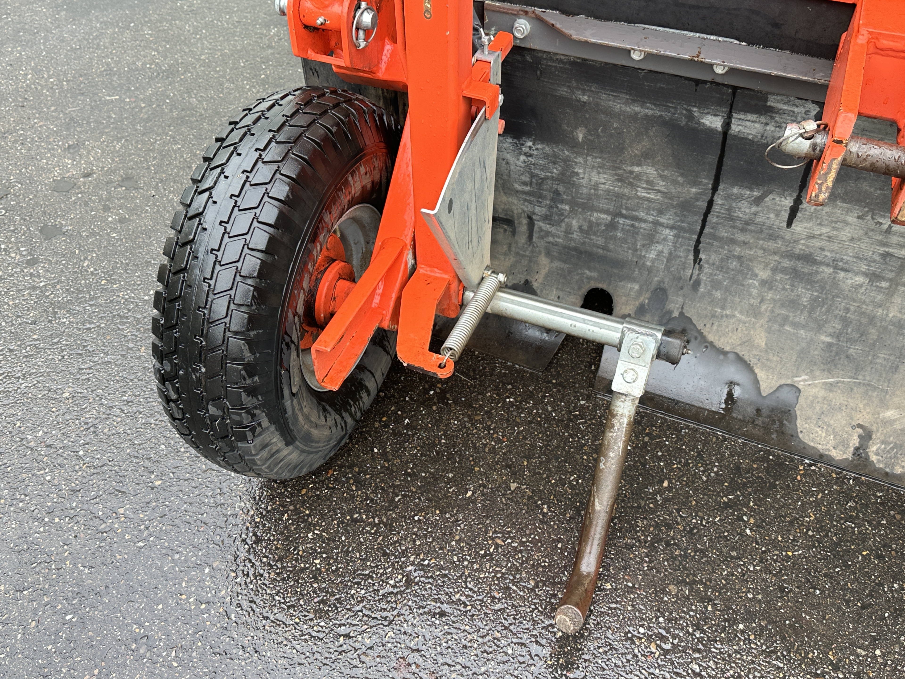 Holaras UM210-F �������������� ��� ����