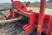 Holaras UM300F + UR285 onion harvester