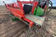 Holaras UM300F + UR285 onion harvester
