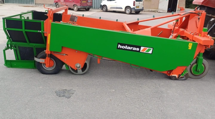 Holaras UR-135-HZ-SR onion harvester