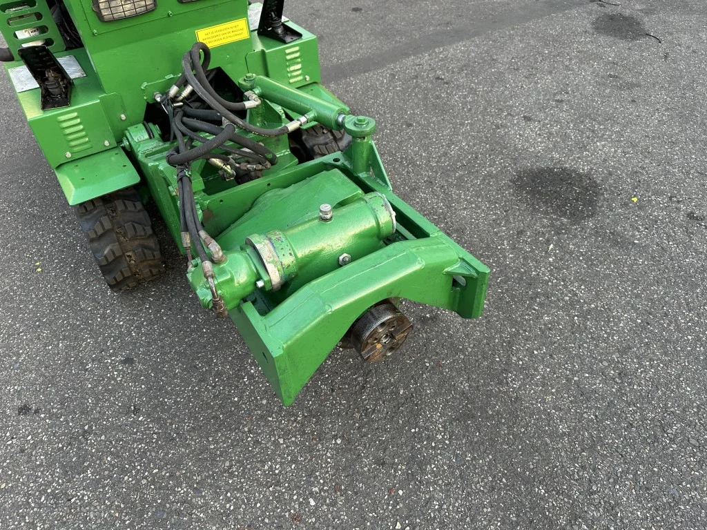 Holmac HZC 16-22 shrub and tree lifter with 5 U-blades • Duijndam Machines