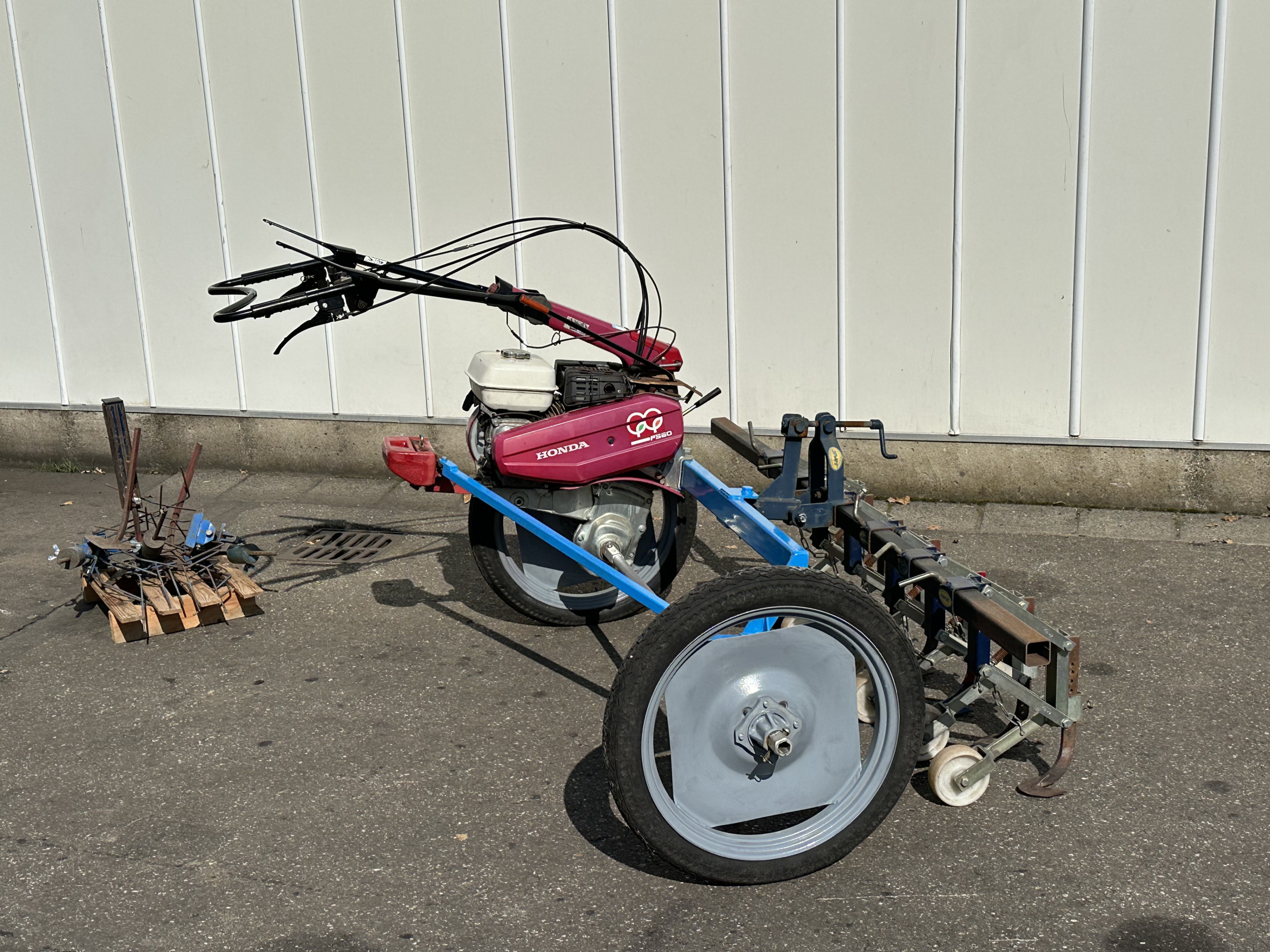 Honda F560 � ������� Hak Hoeing