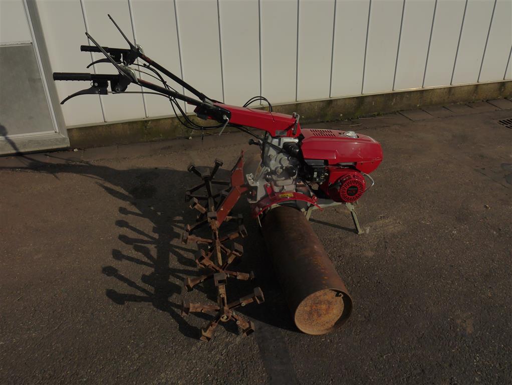 Honda Selfdriven dibbler для почвенных блоков
