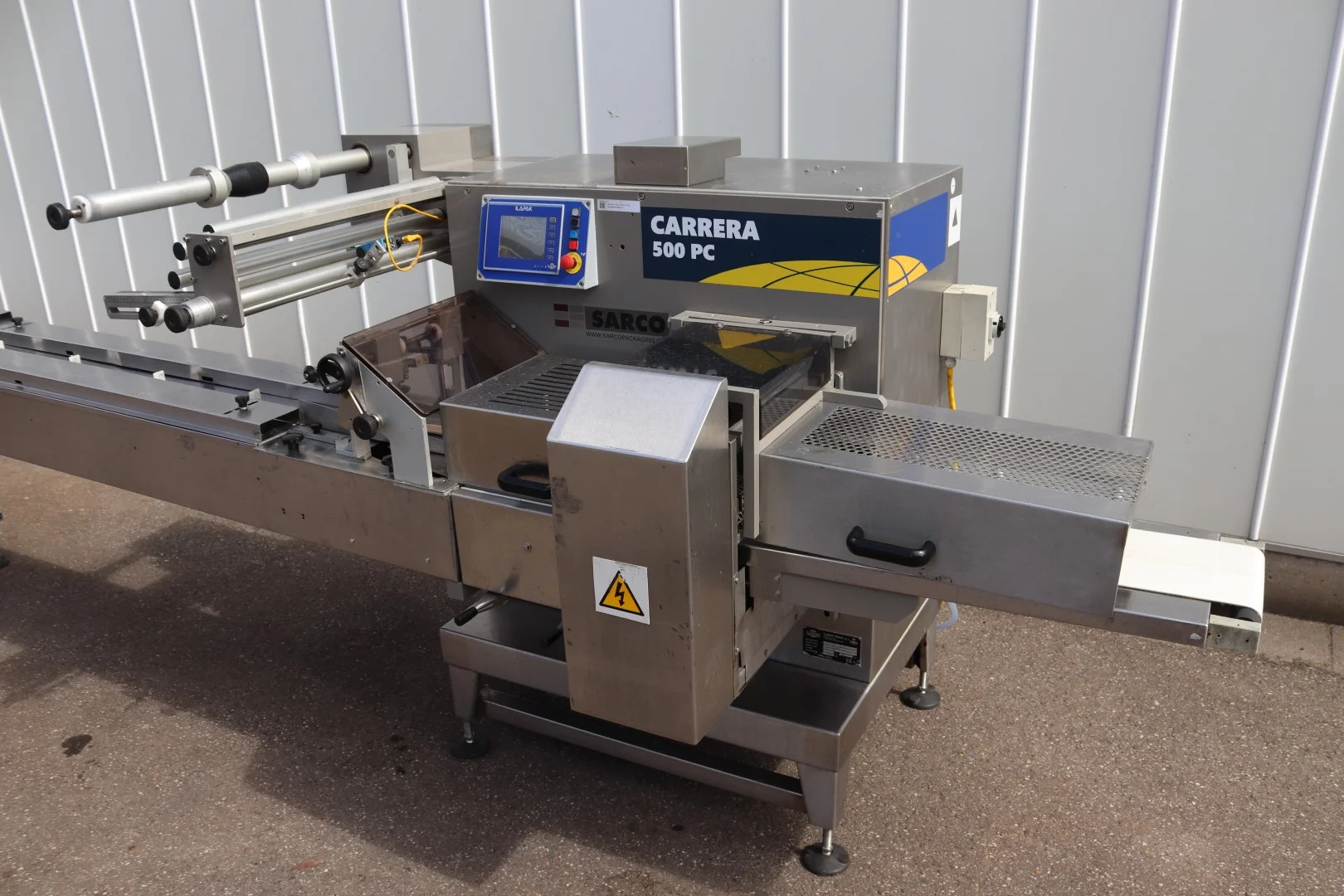 Ilapak Carrera 500 PC flow packaging machine • Duijndam Machines