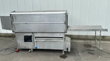 Tavă industrială și spălator de lăzi