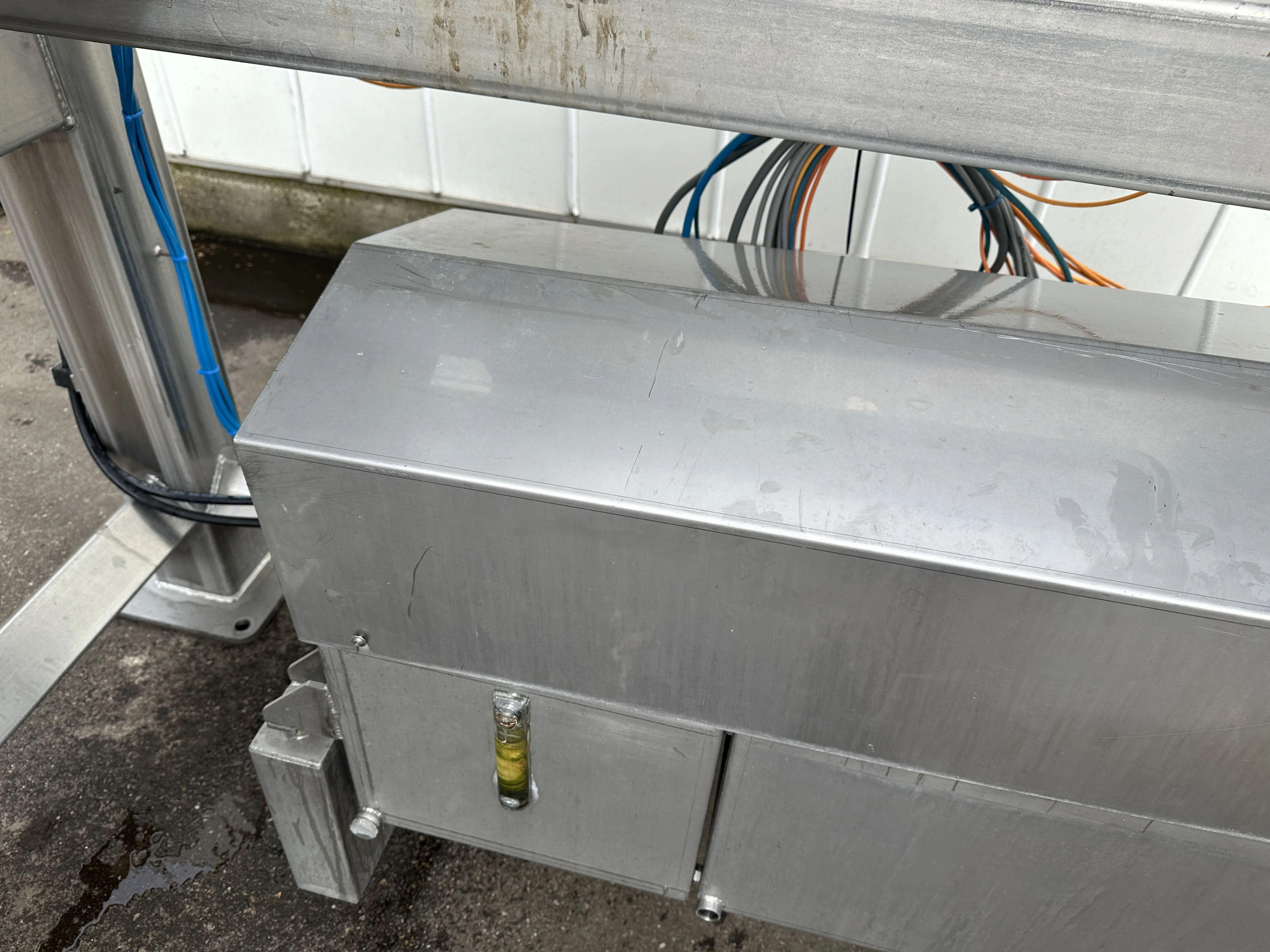 Innotec Systems kistenkantelaar Roestvrij staal • Duijndam Machines