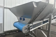Innotec Systems dosing hopper conveyor 490 x 77 cm stainless steel