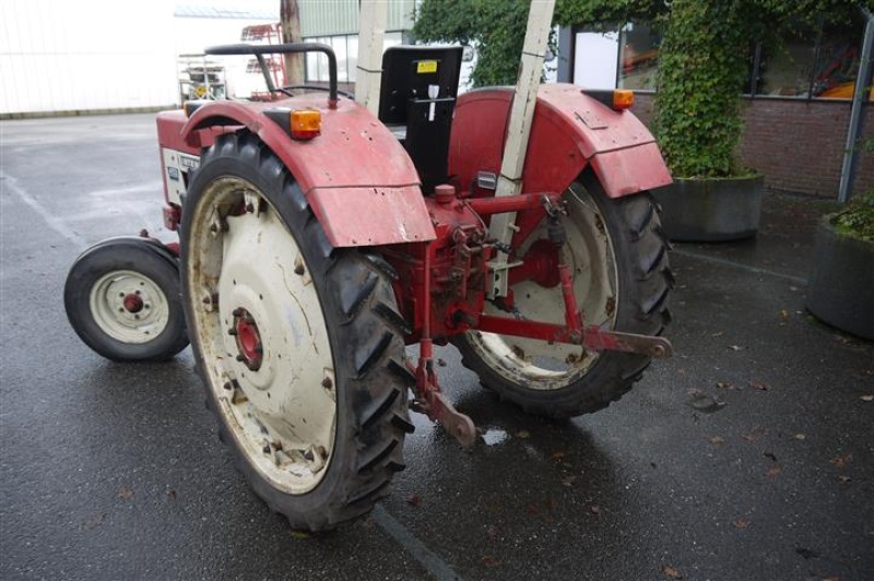 Tractor International 453 • Duijndam Machines