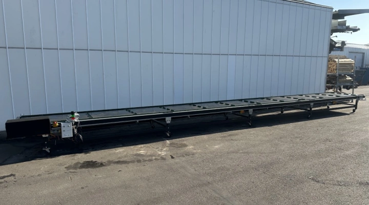 Interroll conveyor 1190 x 120 cm with cleats