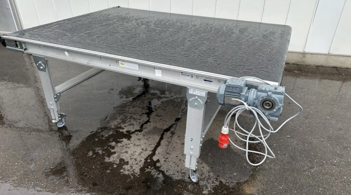 Interroll conveyor 250 x 170 cm