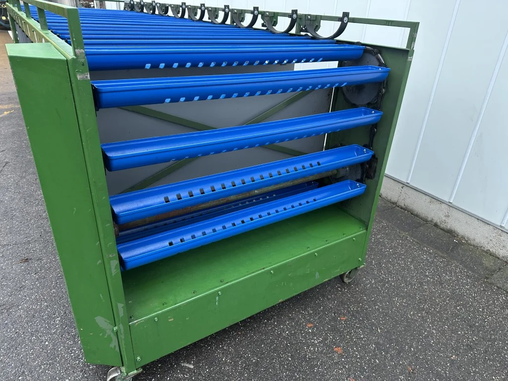 Jamafa length grader for roses and flowers with 10 sortings • Duijndam ...