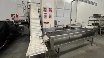 Jasa wagoworkownica do napełniania shakerów pomidorkami koktajlowymi