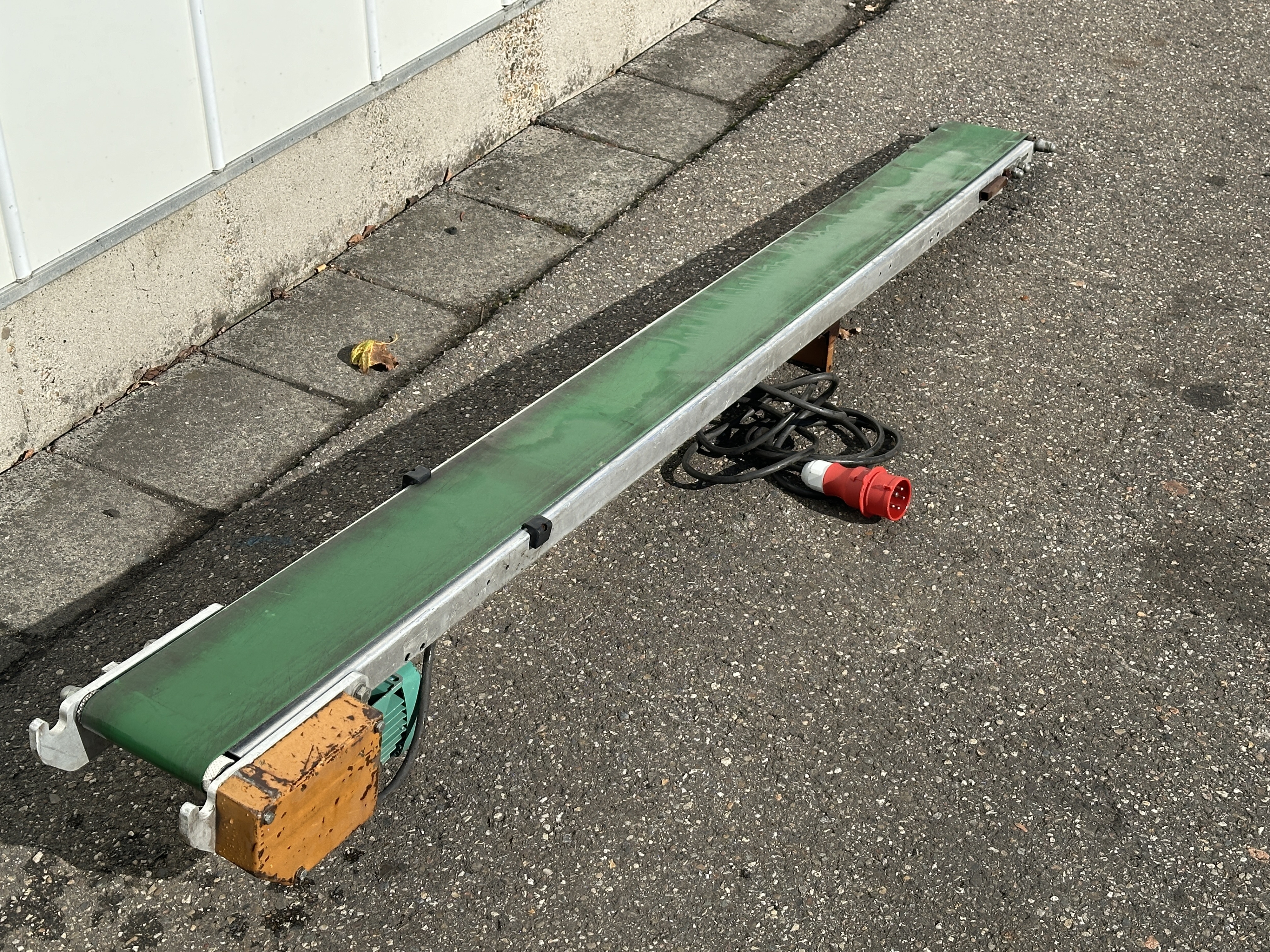 Javo �������� 205 � 15 ��