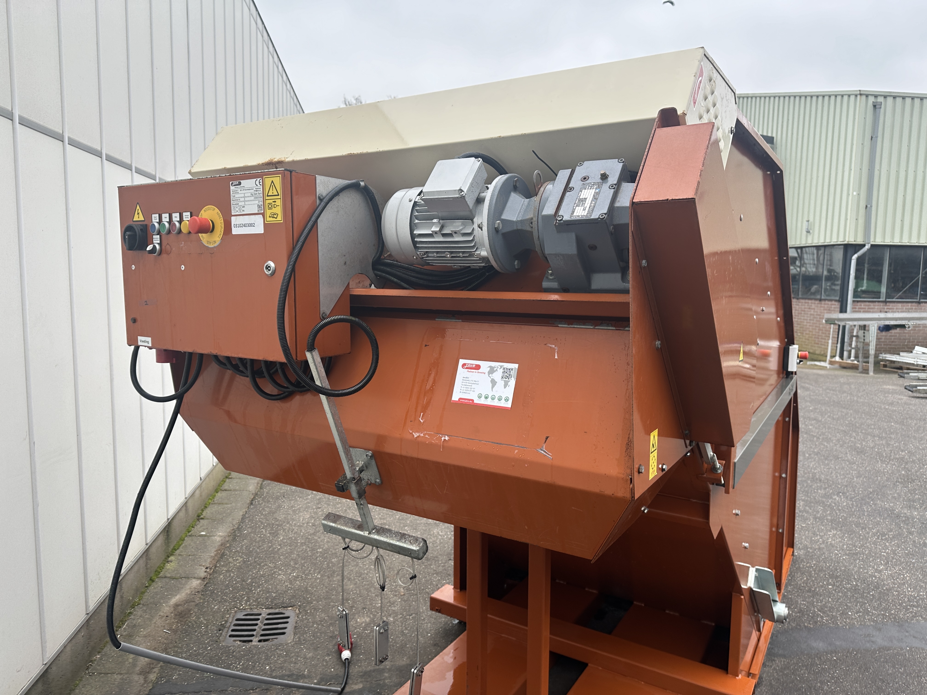 Javo Big Bale Breaker - ������� ���� ��� ������� �����