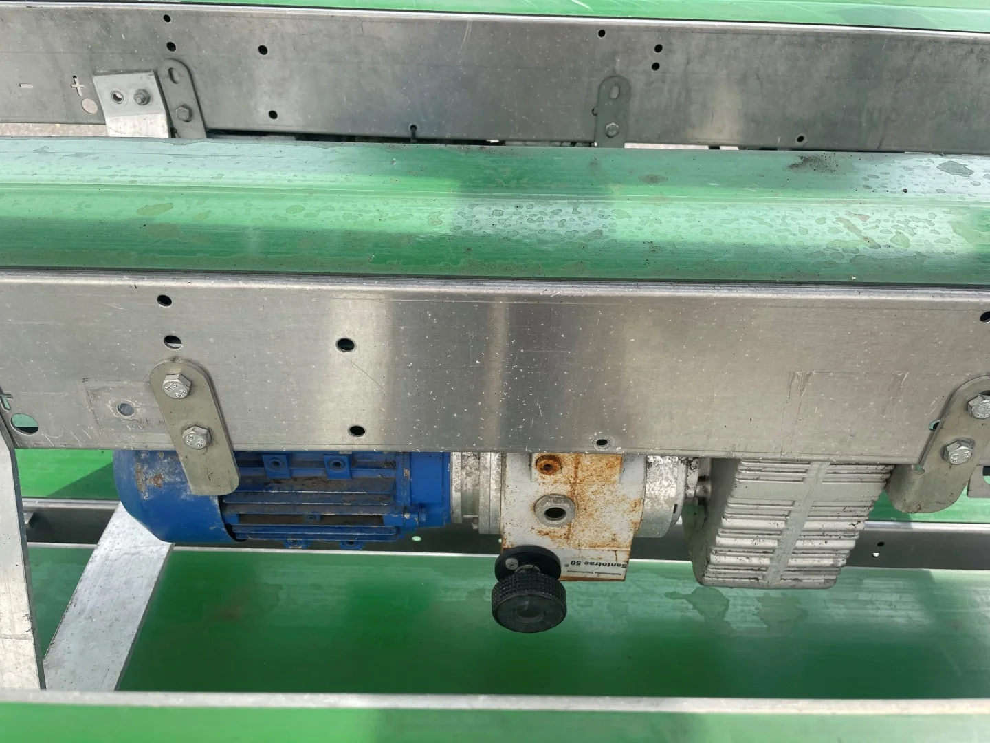 Javo conveyor system for potplants • Duijndam Machines